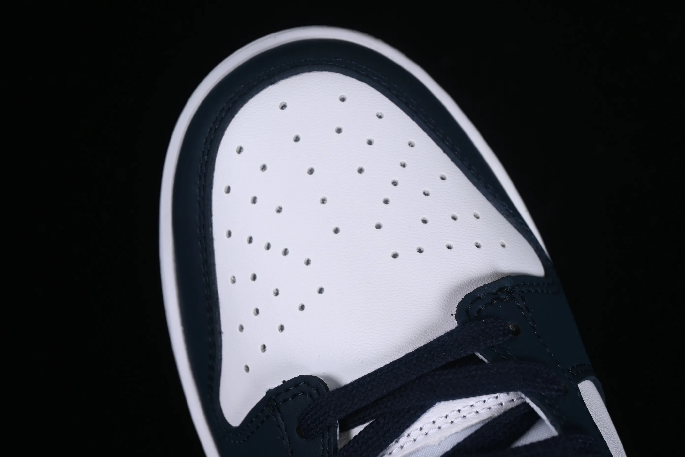 All categories Nk SB Dunk series Nk SB Dunk Low low-top sneakers Nk Dunk Low "Navy\University Blue" Obsidian SB low-top sports and leisure sneakers FN7800-400